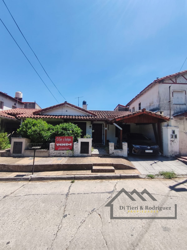 Casa Cómoda y Funcional en Calle Tranquila de Ciudad Jardín