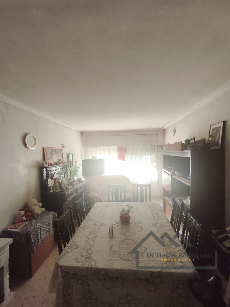 Casa a reciclar sobre terreno 10×30