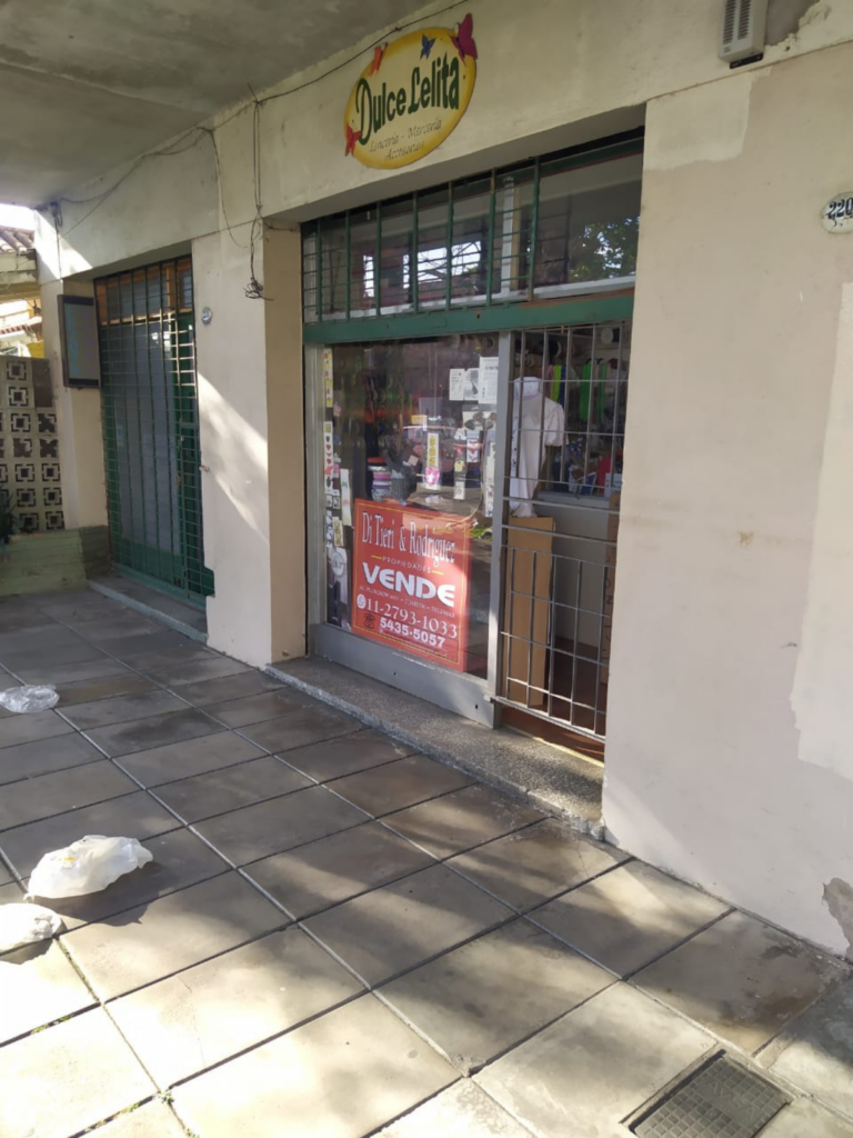 Local Comercial en Alquiler en Excelente Ubicación – A 2 Cuadras de la Estación