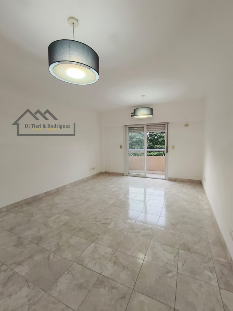 Departamento moderno y en estado impecable a pasos de la estación – Martín Coronado